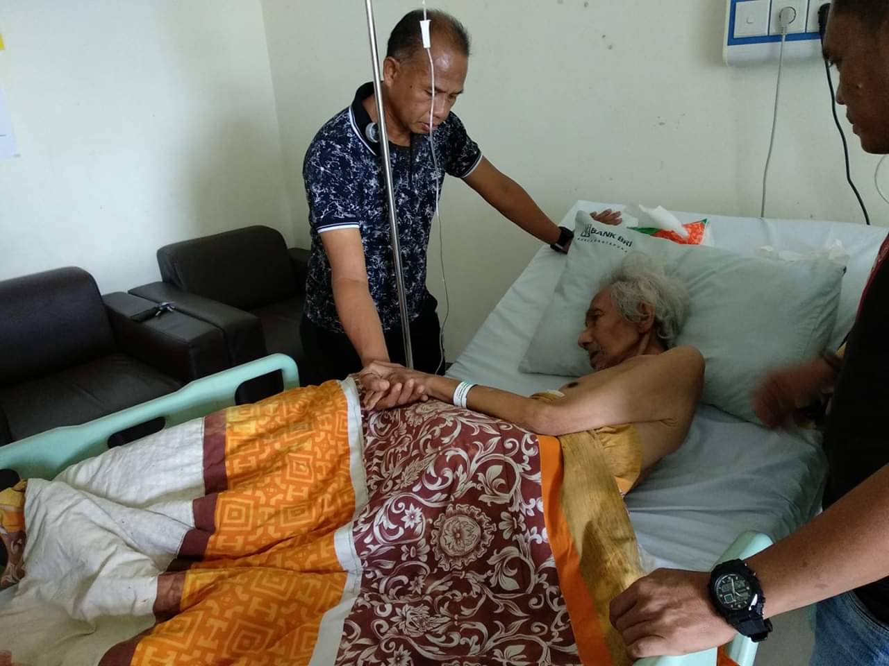  Kabar duka datang dari Banjarbaru. Mantan Walikota Banjarbaru, A Fakhruli tutup usia di RS Idaman Banjarbaru, Sabtu (20/10/2018) sekira pukul 12.30 Wita.