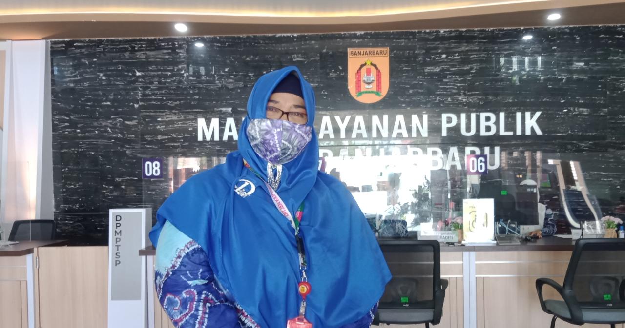Kepala Disdukcapil Kota Banjarbaru Hj Sri Fatma Karmailita MM