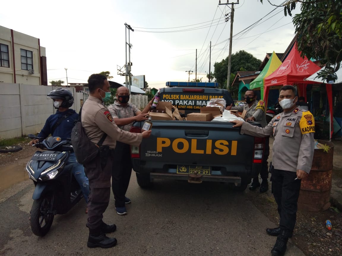 Operasi Cipta Polsek Banjarbaru Barat Sita Ratusan Botol Miras