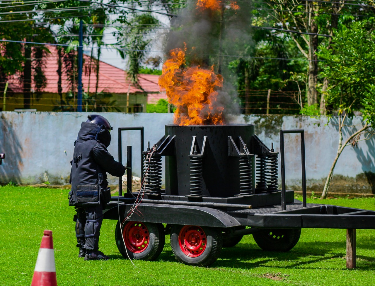 PLN Kalselteng Gandeng Polda Kalsel Gelar Simulasi Tanggap Darurat Teror Bom