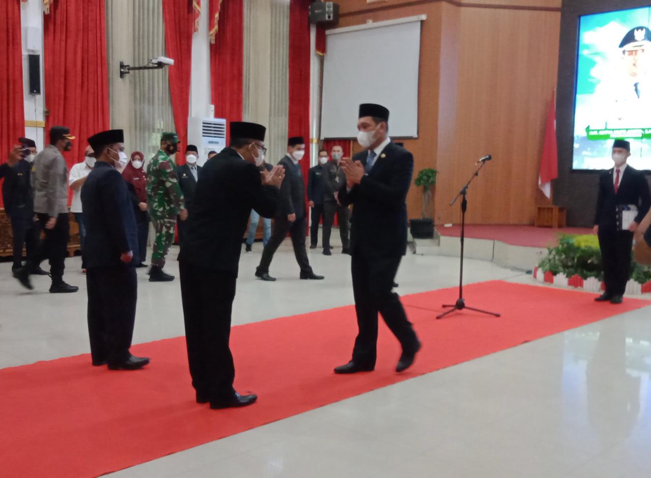 Pelantikan JPT Kadinsos dan Kadiskominfo Kota Banjarbaru