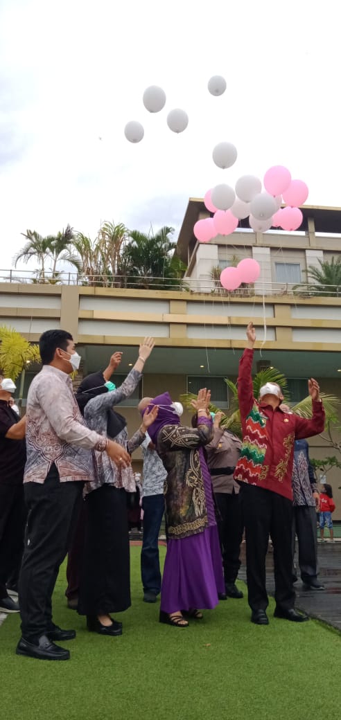 Wawali Banjarbaru Resmi Membuka Pujasera di Grand Dafam Q Hotel Banjarbaru