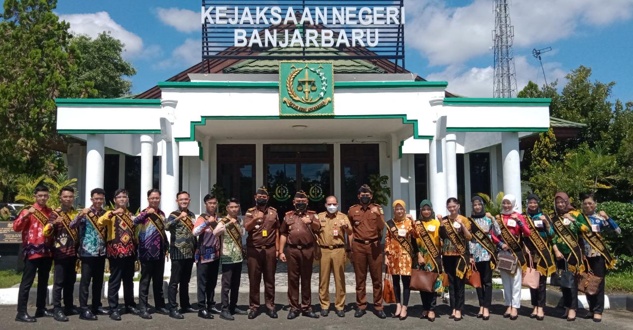 Kejari Kota Banjarbaru Lakukan Audiensi dengan Finalis Nanang dan Galuh