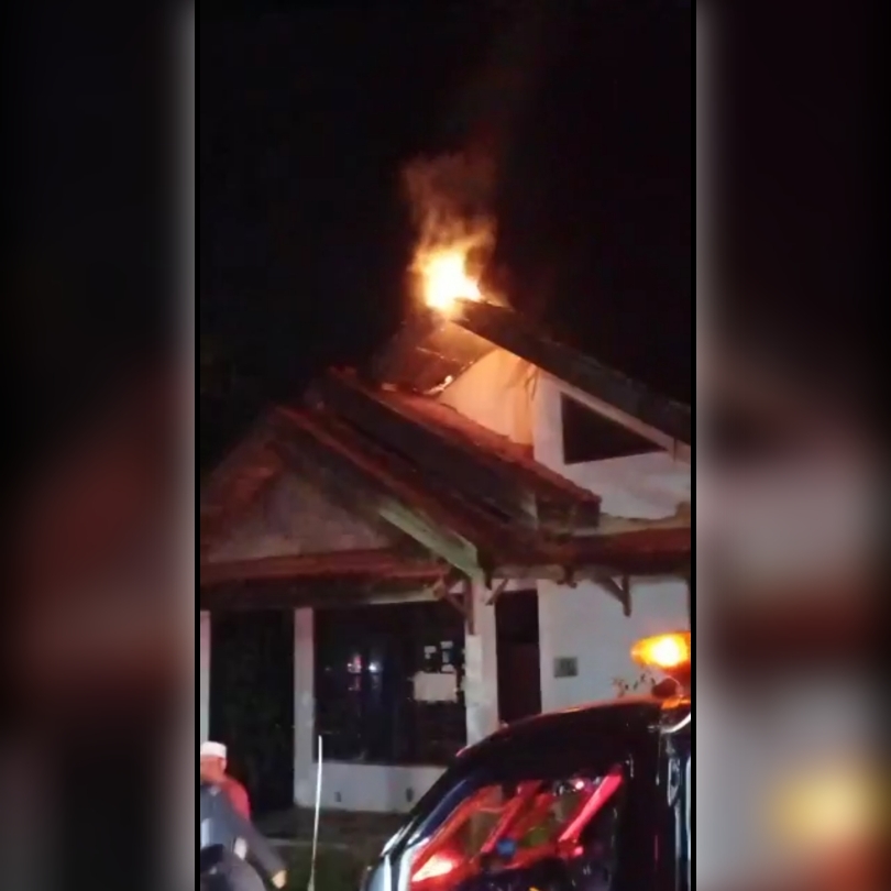 Satu Unit Rumah Kosong di Banjarbaru Terbakar, Diduga Karena Korsleting Listrik