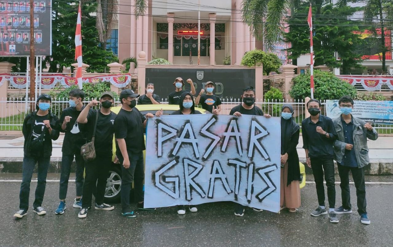 Gabungan Gerakan Solidaritas Menyuarakan Kritik Dihari Lahir DPR