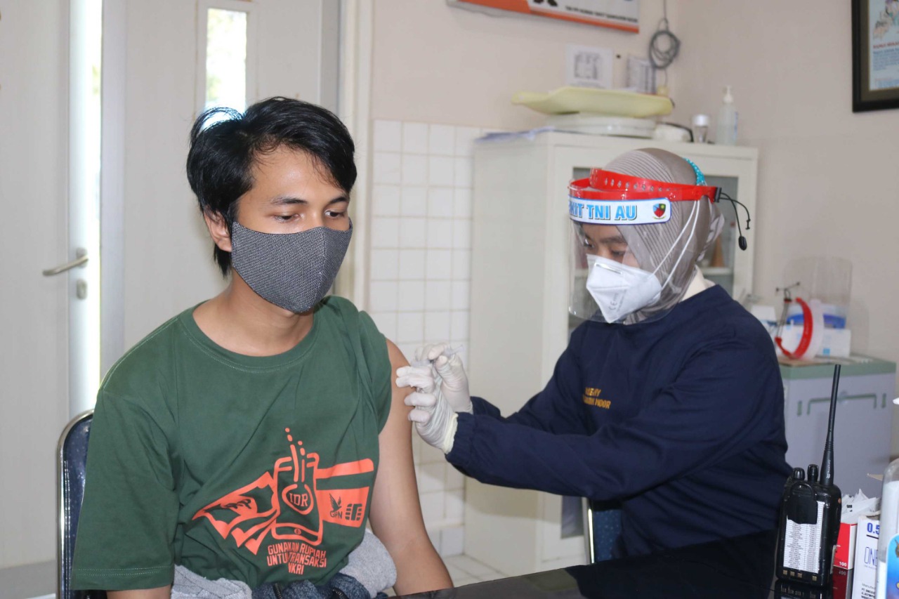 RS TNI AU Sjamsudin Noor Gelar Vaksinasi Dosis Kedua