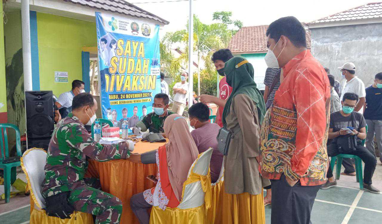 Ketua DPRD Banjarbaru Tinjau Vaksinani di Jalan Wengga Trikora Raya