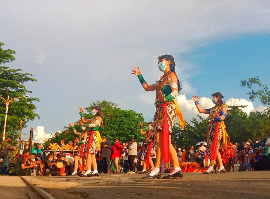 Parade Senja, Wawali Banjarbaru Naik Reog Ponorogo