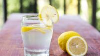 Tren Minum Minum Air Lemon Setiap Hari, Betulan Ampuh untuk Pangkas BB
